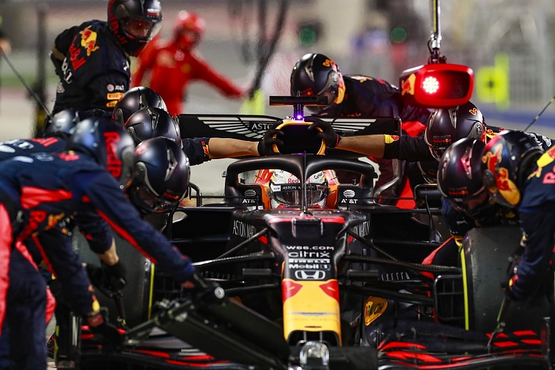 
                  Verstappen: Red Bull's Bahrain GP strategy not aggressive enough