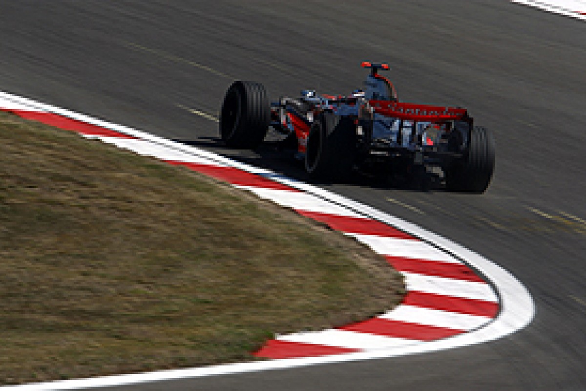 Formula 1's top ten corners in 2011 F1 Autosport Plus