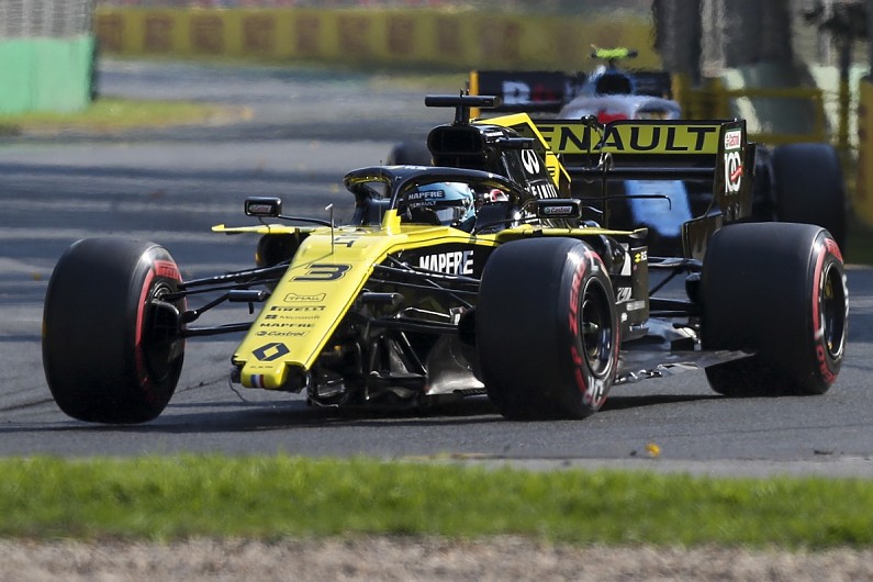 Ricciardo explains Australian GP start impact that tore wing off - F1 - Autosport