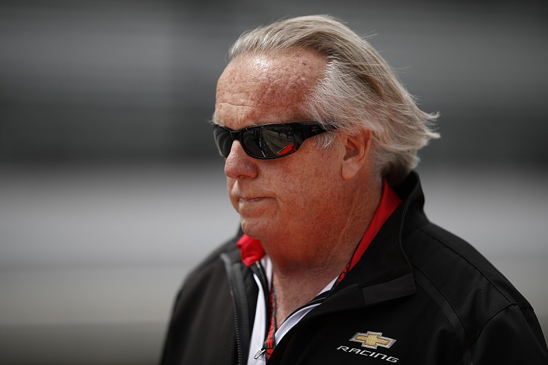 
                  IndyCar News: Legendary engineer and team manager Larry Curry dies aged 68