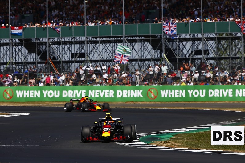 Why Red Bull F1 team gave Ricciardo and Verstappen different wings - F1 - Autosport