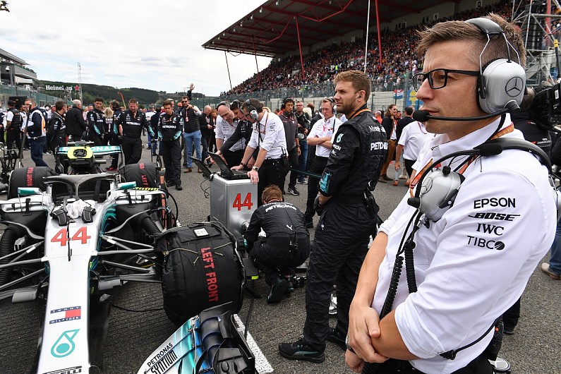 Hamilton's Mercedes race engineer Bonnington makes early F1 return F1