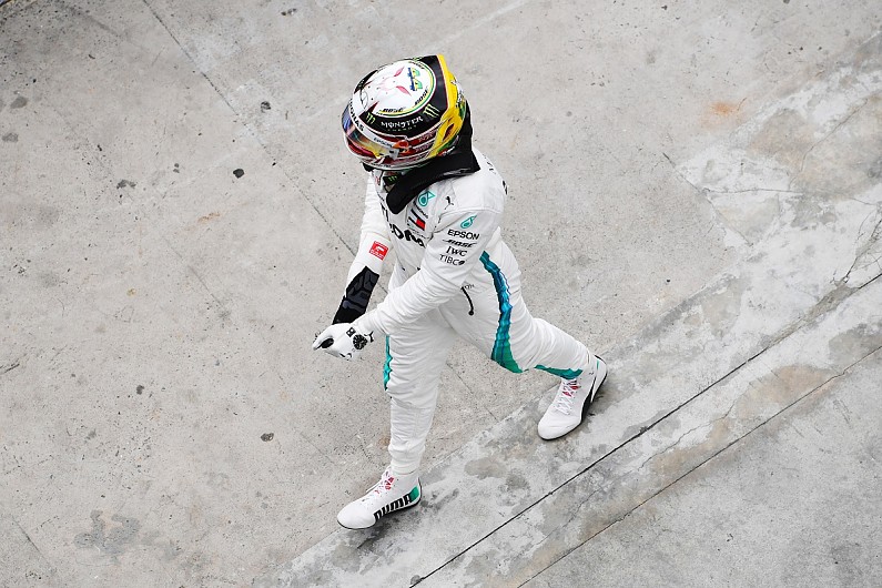 Lewis Hamilton: Sergey Sirotkin 'disrespectful' in Brazil Q2 near-miss - F1 - Autosport