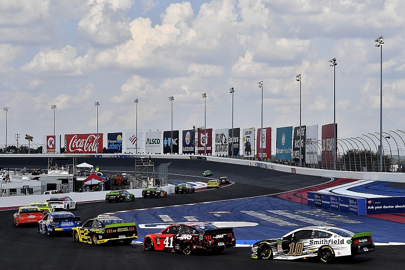
                  NASCAR hiatus extended amid North Carolina state restrictions