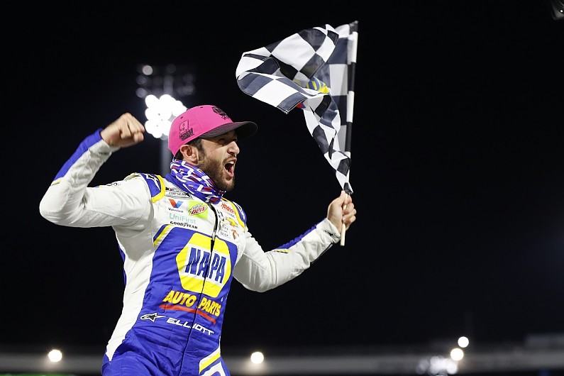 
                  Phoenix NASCAR: Elliott produces recovery charge to take Cup title