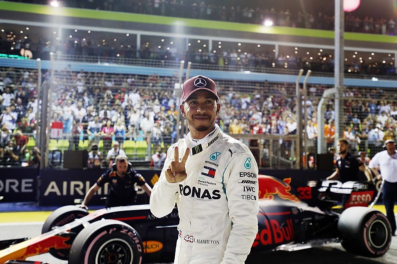 Singapore GP: Hamilton takes pole ahead of Verstappen and Vettel - F1 - Autosport