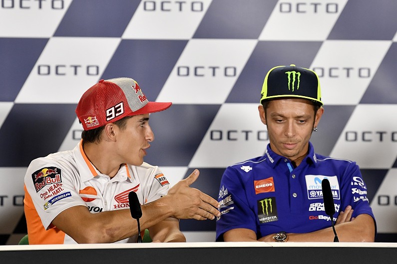 Rossi menolak jabatan tangan Marquez