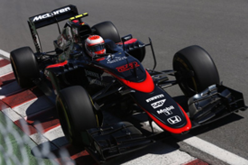 Formula 1 Alonso 16